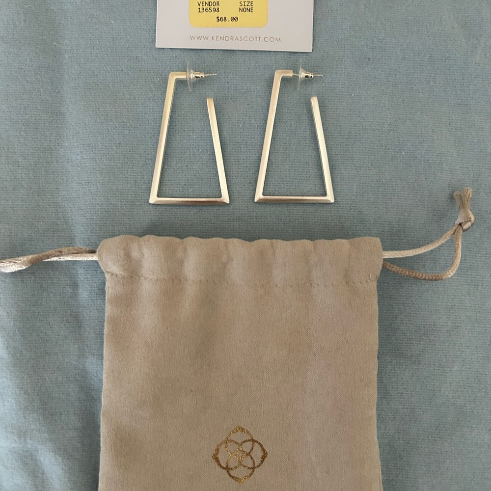$68 Kendra Scott Lonnie Silver Hoop Earrings Authentic
